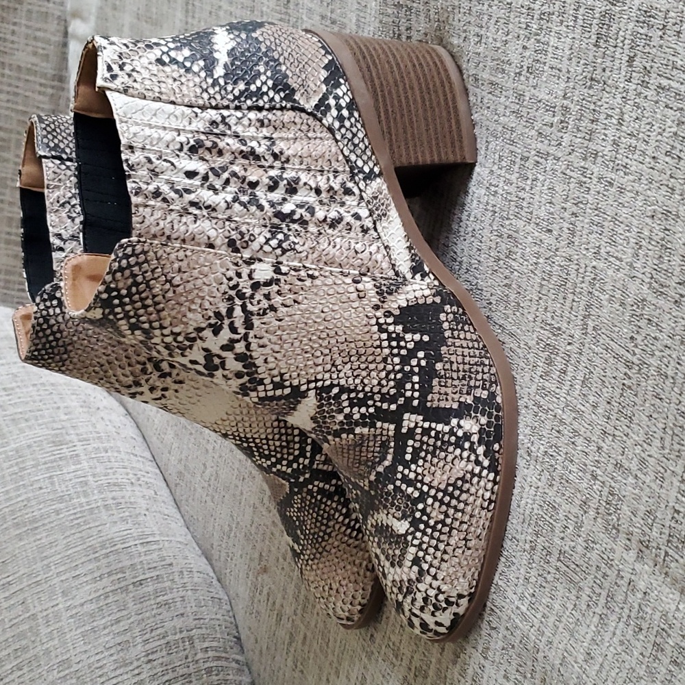 Maurices faux snake skin boots